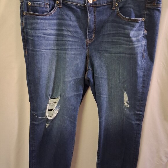 Torrid Vintage Stretch Perfect Boyfriend Ankle Medium Wash Women Jeans Size 22S - Picture 1 of 8